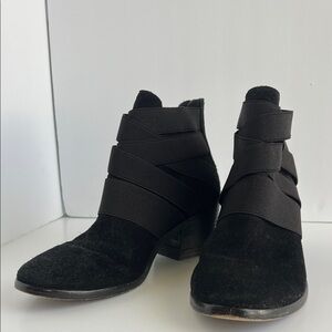 Eileen Fisher Black Ankle Booties
